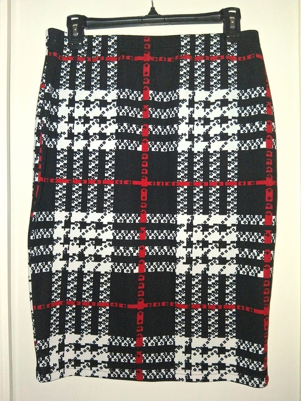 Plaid Pencil Skirt in Black, White & Red - Picture 2 of 2